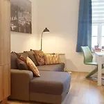 Appartement Ruhige Am Fuerst-pueckler-park,sauna Im Haus & Parkplatz *