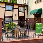 Ruhige Am Fuerst-pueckler-park,sauna Im Haus & Parkplatz