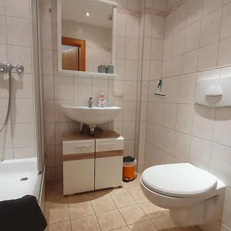 Apartmán Winterruhe Am Fuerst Pueckler Park-hund Willkommen, Sauna Im Haus,parkplatz Am Haus,hermmansbad, Geopark,polnischer Markt *