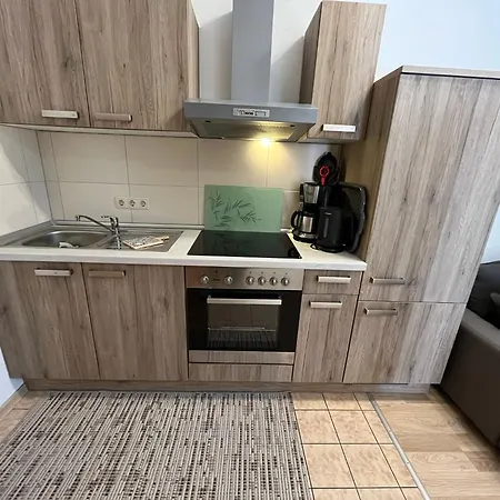 Winterruhe am Fürst Pückler Park -Hund willkommen -Küche * Bad Muskau