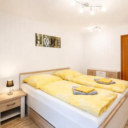 Apartamento Ruhige Am Fürst-pückler-park,sauna Im Haus&parkplatz *